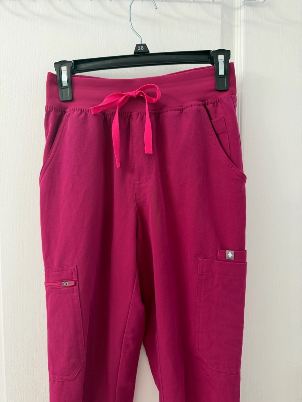 Figs High Waisted Yola Scrub Pants (Size  XXS) - Picture 3 of 8